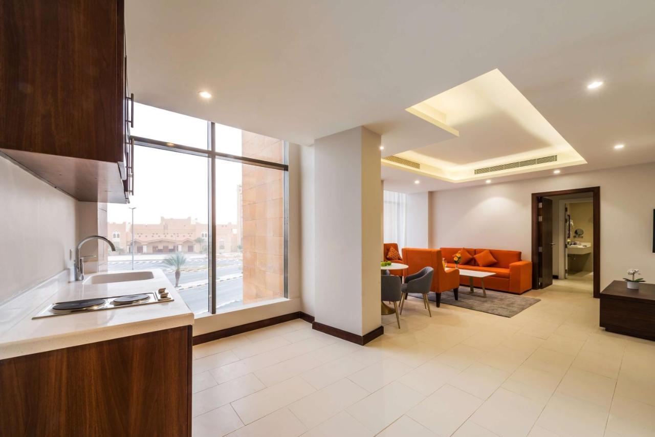 Best Western Plus Al Qurayyat City Center 外观 照片
