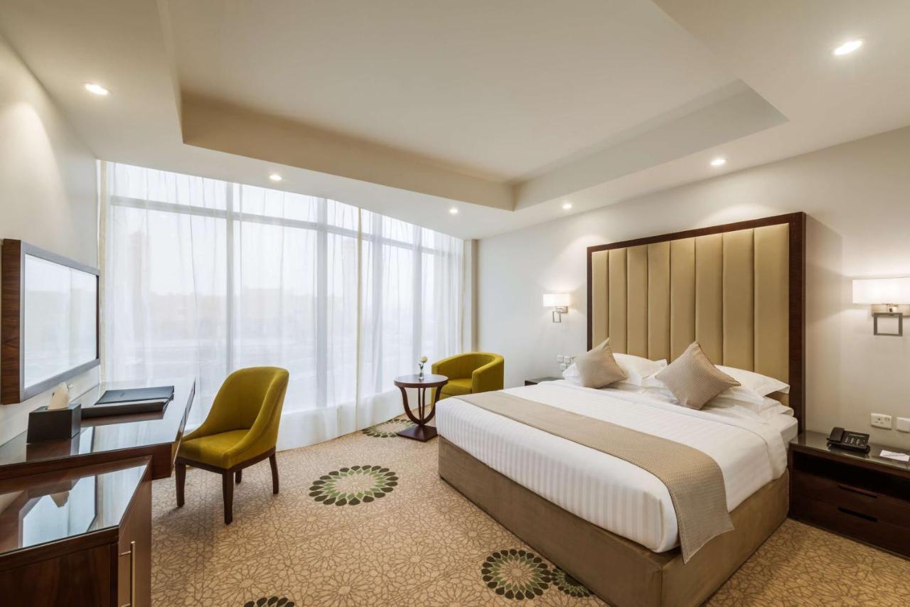 Best Western Plus Al Qurayyat City Center 外观 照片
