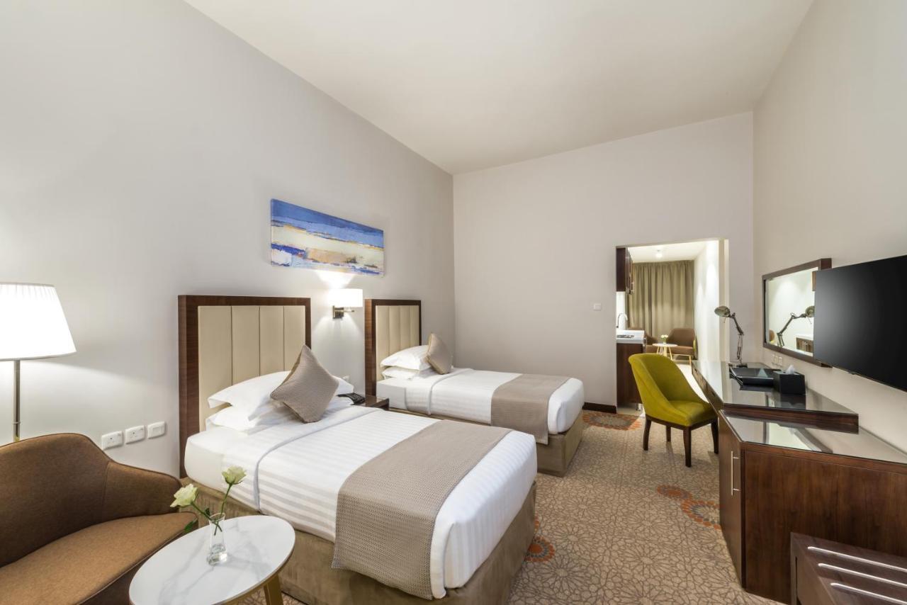Best Western Plus Al Qurayyat City Center 外观 照片