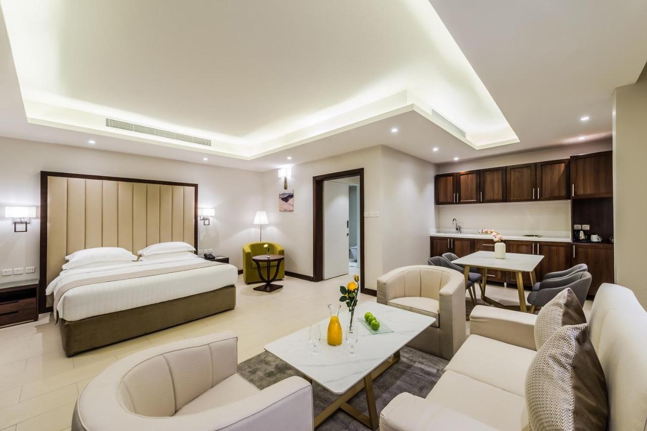 Best Western Plus Al Qurayyat City Center 外观 照片