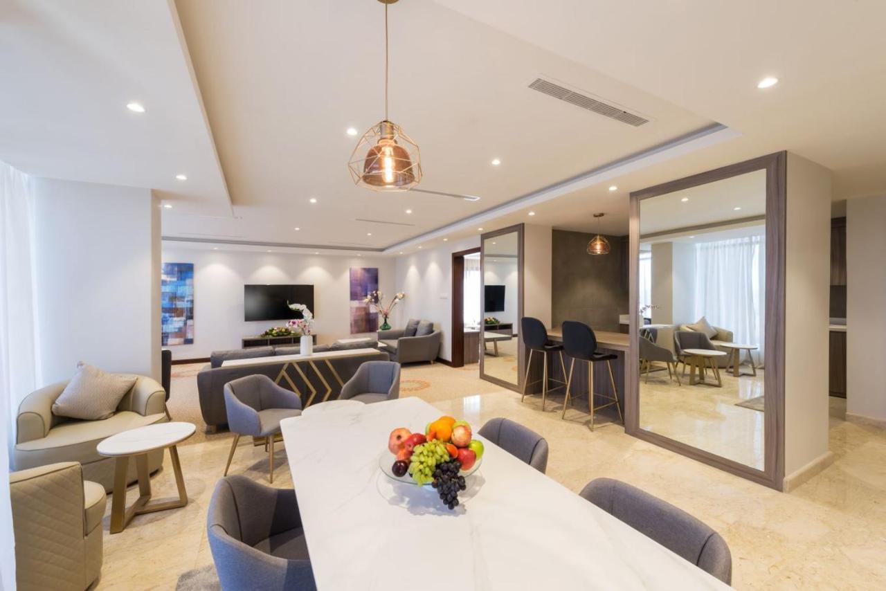 Best Western Plus Al Qurayyat City Center 外观 照片