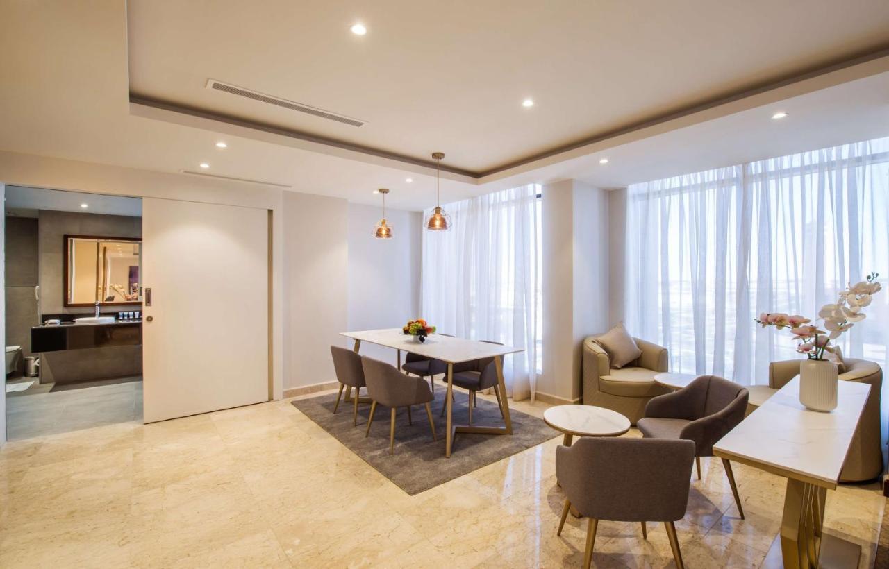 Best Western Plus Al Qurayyat City Center 外观 照片