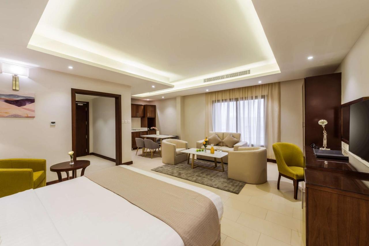 Best Western Plus Al Qurayyat City Center 外观 照片