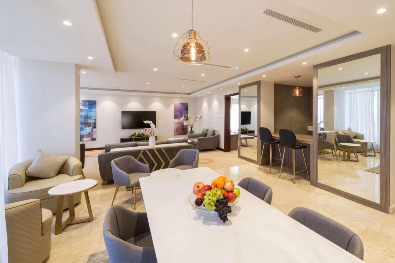 Best Western Plus Al Qurayyat City Center 外观 照片